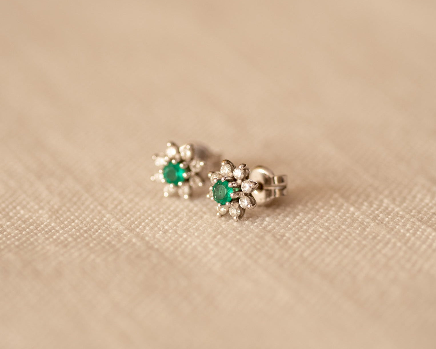Pendientes de Esmeraldas y Diamantes