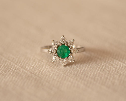 Anillo de Esmeralda y Brillantes