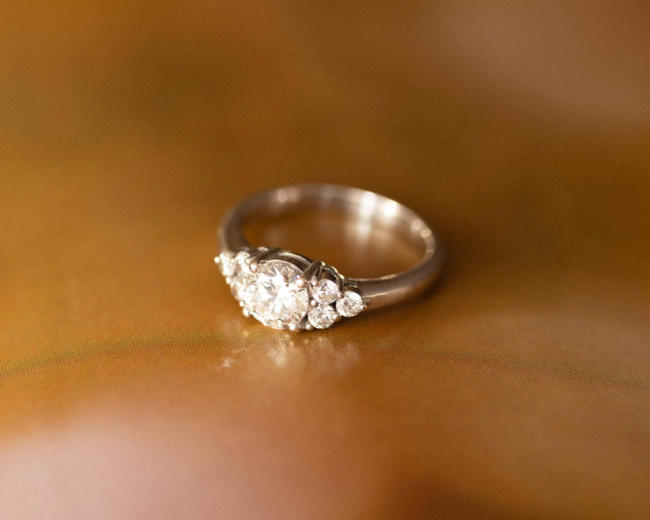 Anillo diamantes