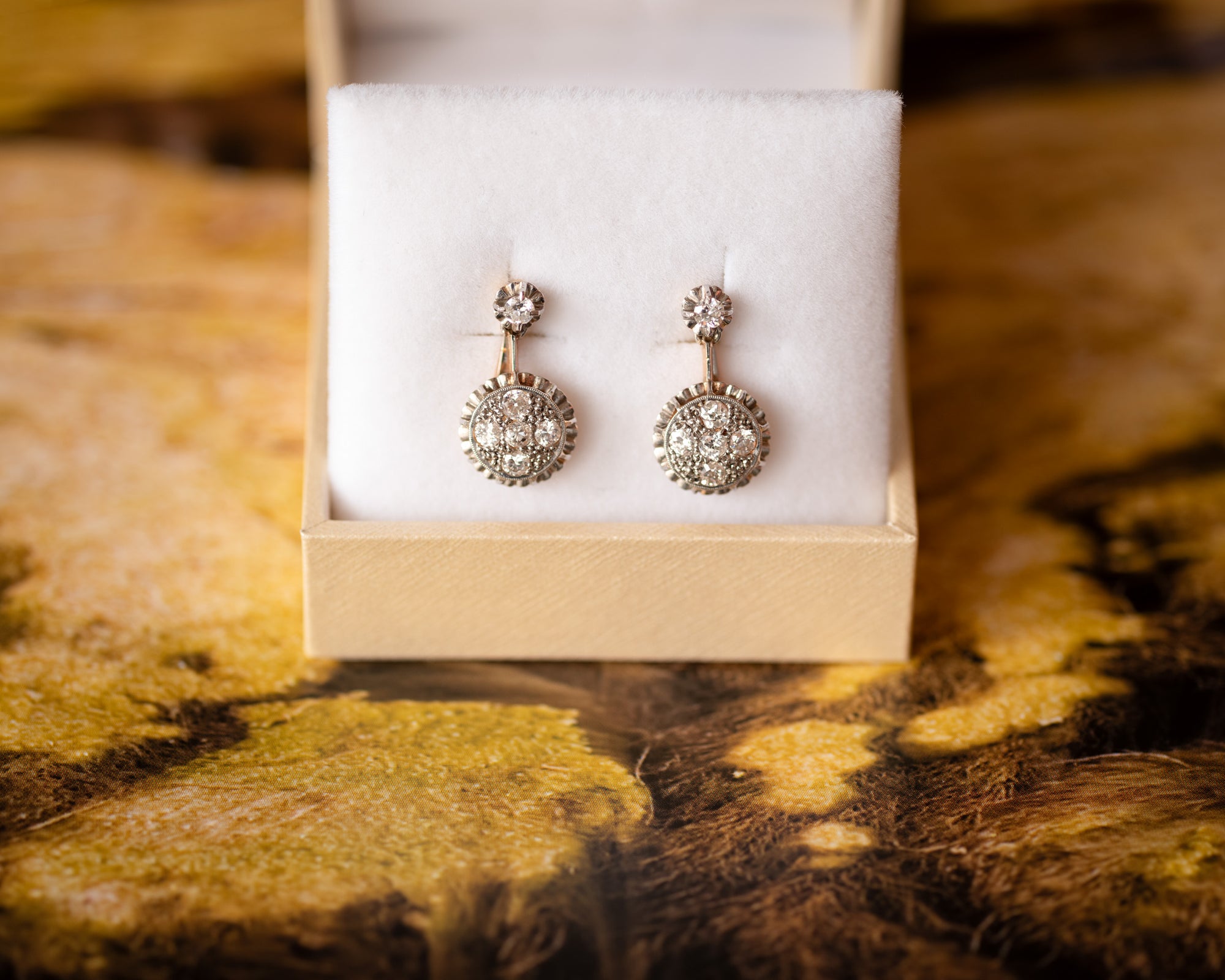 Pendientes Antiguos de Oro, Platino y Diamantes